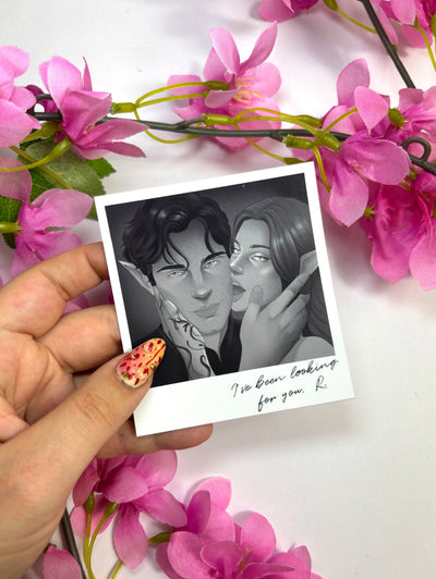 Polaroid - Rhys y Feyre (acotar)